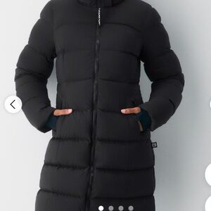 Aritzia supersnug mid size XS BRAND NEW WITH TAGS ATTACHED